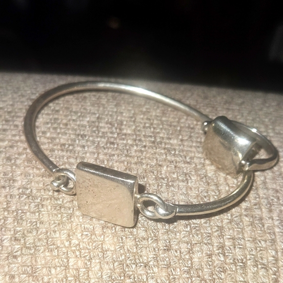 VINTAGE STERLING SET. BANGLE& RING W/THICK,SOLID SQUARE CENTER.RING SPINS!FAB!♡ - Picture 1 of 10